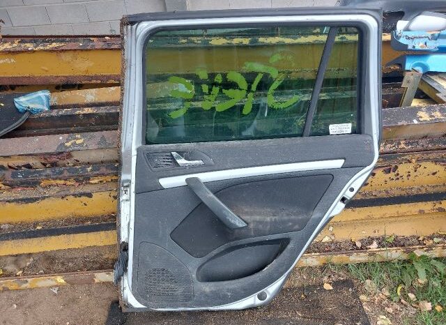 
								SKODA Jobb hátsó Ajtó (Részeivel) full									