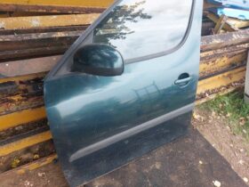 SKODA Bal első Ajtó (Részeivel)