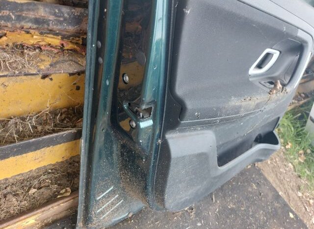 
								SKODA Bal első Ajtó (Részeivel) full									