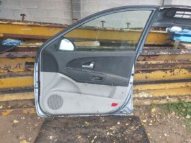 KIA Jobb első Ajtó (Részeivel)