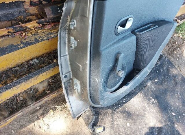 
								RENAULT Jobb hátsó Ajtó (Részeivel) full									