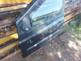 RENAULT Bal első Ajtó (Részeivel)