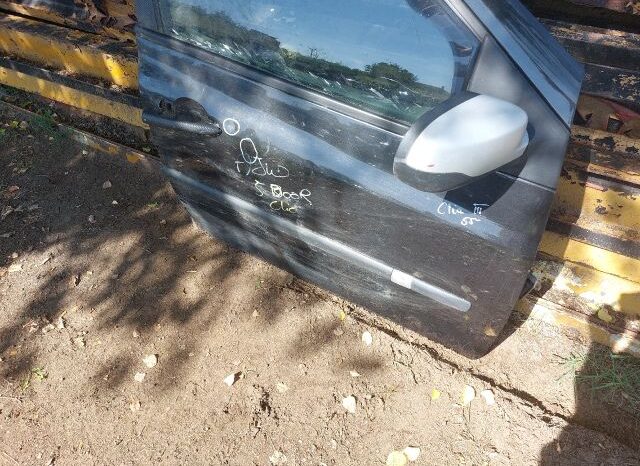 
								RENAULT Jobb első Ajtó (Részeivel) full									