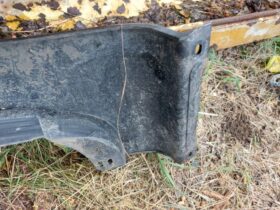 RENAULT Bal első Sárvédő