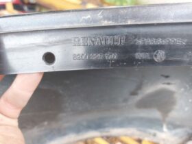 RENAULT Bal első Sárvédő