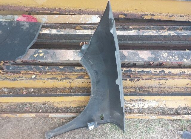 
								SEAT Jobb első Sárvédő full									