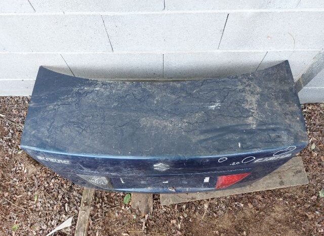 
								SUZUKI Csomagtérajtó (Részeivel) full									
