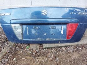 SUZUKI Csomagtérajtó (Részeivel)