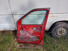 SUZUKI Jobb első Ajtó (Részeivel)