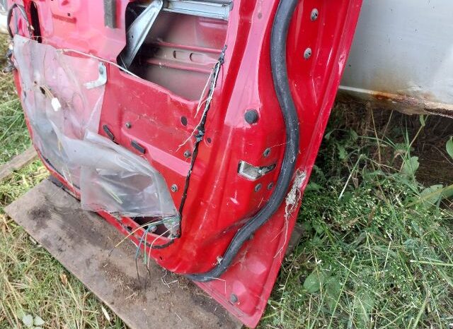 
								SUZUKI Jobb első Ajtó (Részeivel) full									