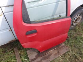 SUZUKI Jobb hátsó Ajtó (Részeivel)