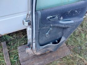 SUZUKI Jobb hátsó Ajtó (Részeivel)
