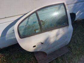 SKODA Jobb hátsó Ajtó (Részeivel)