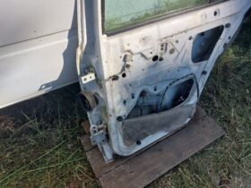 SKODA Jobb hátsó Ajtó (Részeivel)