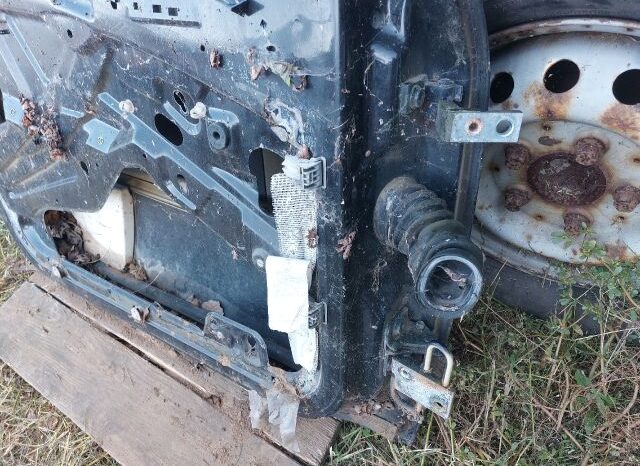 
								SKODA Bal első Ajtó (Üres lemez) full									