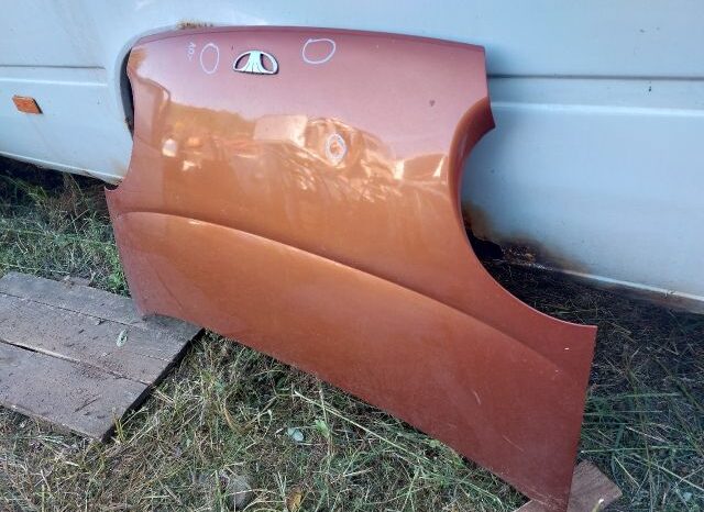 
								DAEWOO Motorháztető full									