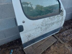 CITROËN Jobb első Ajtó (Részeivel)