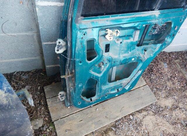 
								SUZUKI Jobb hátsó Ajtó (Részeivel) full									