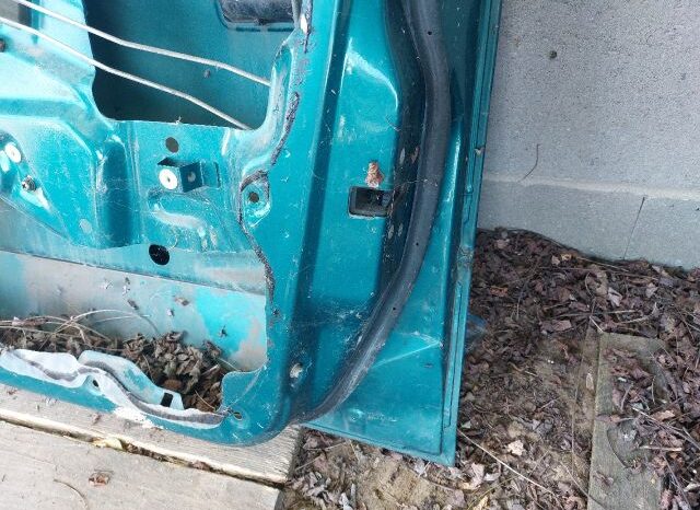 
								SUZUKI Jobb első Ajtó (Részeivel) full									