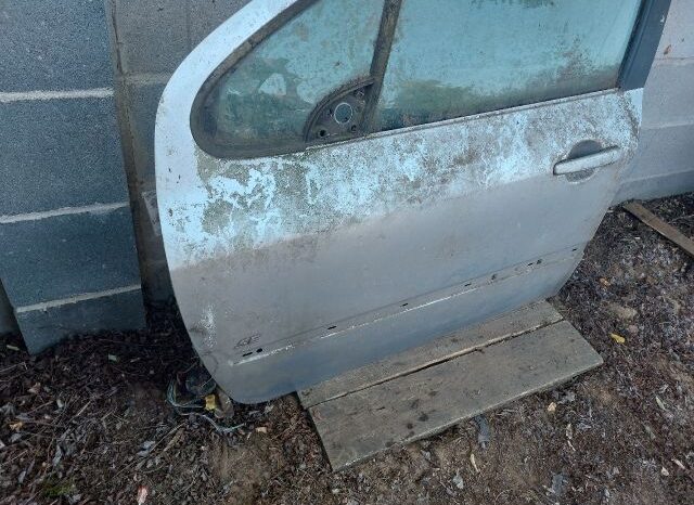 
								PEUGEOT Bal első Ajtó (Részeivel) full									