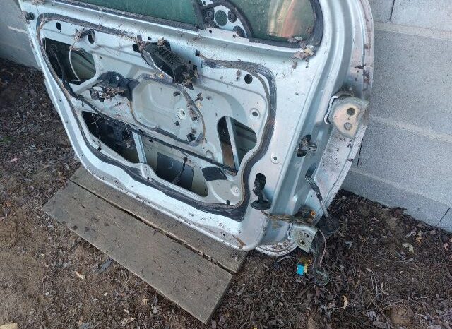 
								PEUGEOT Bal első Ajtó (Részeivel) full									