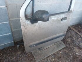 SUZUKI Bal első Ajtó (Részeivel)