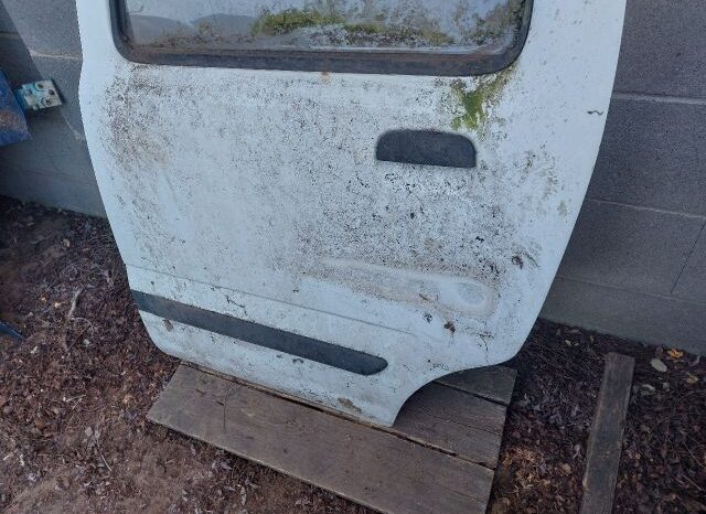
								SUZUKI Bal hátsó Ajtó (Részeivel) full									