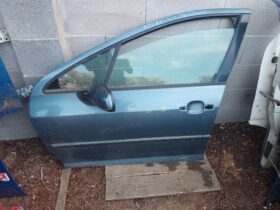 PEUGEOT Bal első Ajtó (Részeivel)