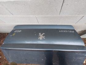 PEUGEOT Csomagtérajtó (Részeivel)