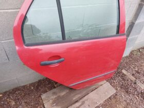 SKODA Jobb hátsó Ajtó (Részeivel)