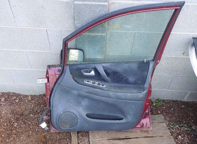 
								SUZUKI Jobb első Ajtó (Részeivel) full									