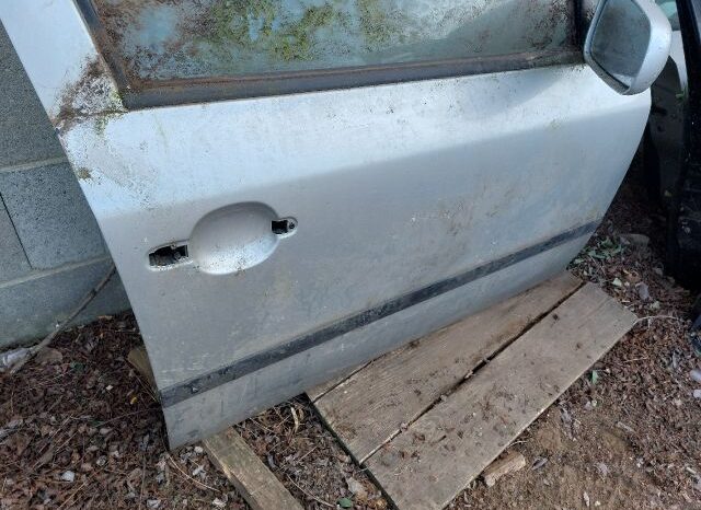 
								SKODA Jobb első Ajtó (Részeivel) full									