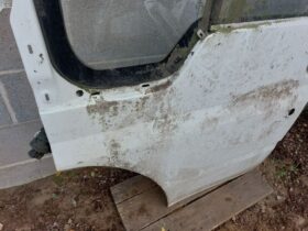 FORD Bal első Ajtó (Részeivel)