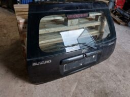 
										SUZUKI Csomagtérajtó (Részeivel) full									