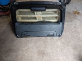 SUZUKI Csomagtérajtó (Részeivel)