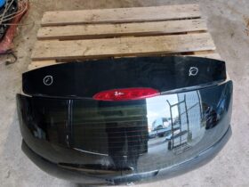 PEUGEOT Csomagtérajtó (Részeivel)