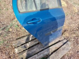 TOYOTA Jobb hátsó Ajtó (Részeivel)