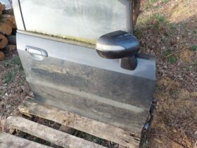 HONDA Jobb első Ajtó (Részeivel)