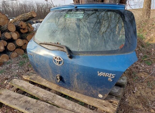 
								TOYOTA Csomagtérajtó (Részeivel) full									