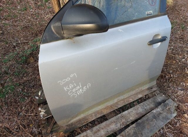 
								KIA Bal első Ajtó (Részeivel) full									