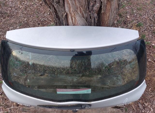 
								TOYOTA Csomagtérajtó (Részeivel) full									