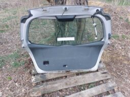 
										TOYOTA Csomagtérajtó (Részeivel) full									