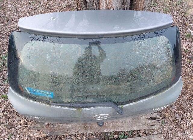 
								TOYOTA Csomagtérajtó (Részeivel) full									