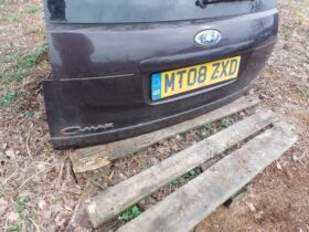 FORD Csomagtérajtó (Részeivel)