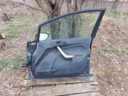 
										FORD Jobb első Ajtó (Részeivel) full									