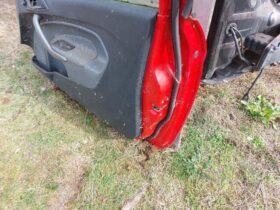 FORD Jobb első Ajtó (Részeivel)