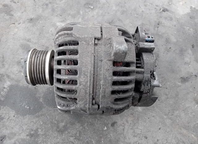 
								RENAULT Generátor full									
