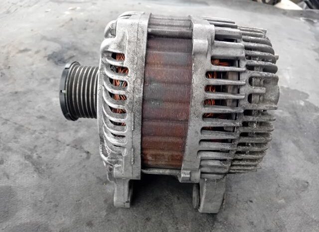 
								RENAULT Generátor full									