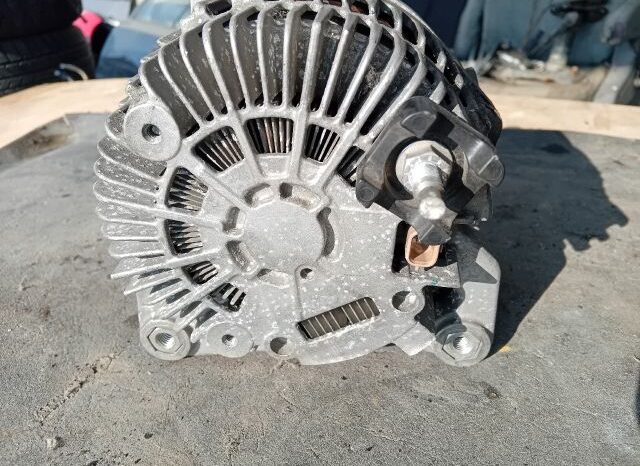 
								RENAULT Generátor full									