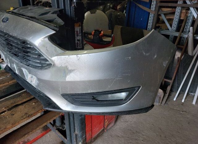 
								FORD Első Lökhárító (Részeivel) full									